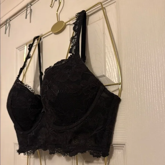 Victoria's Secret Black Lace Bra - Picture 5 of 8